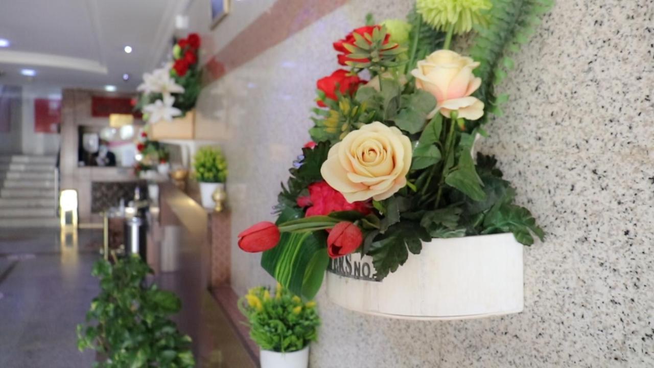 Al Farhan Hotel Suites ริยาดห์ ภายนอก รูปภาพ