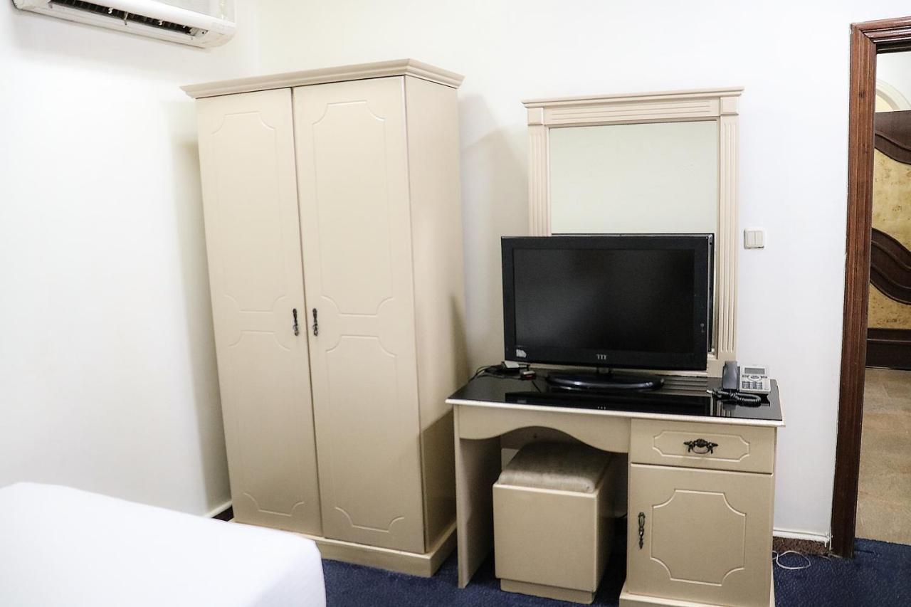 Al Farhan Hotel Suites ริยาดห์ ภายนอก รูปภาพ